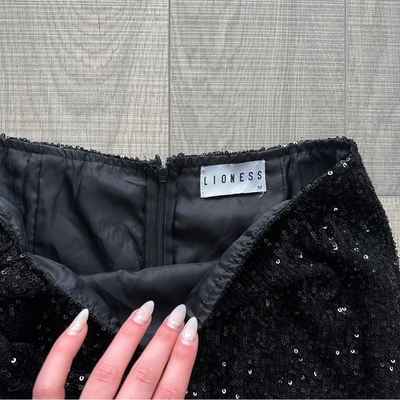 Lioness black sequin mini skirt - Picture 3 of 4